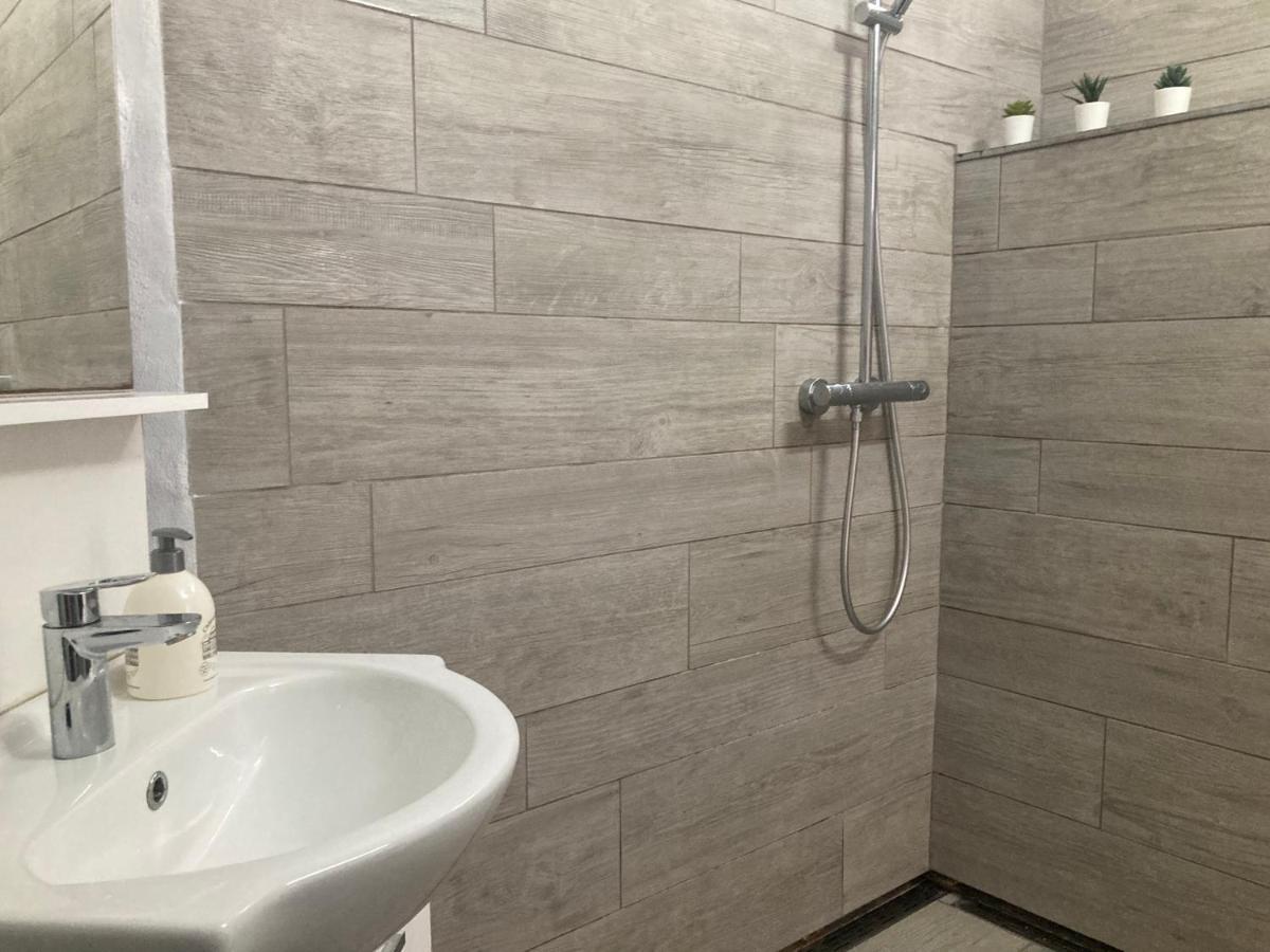 Hébergement de vacances Charmante Petite Maison A *